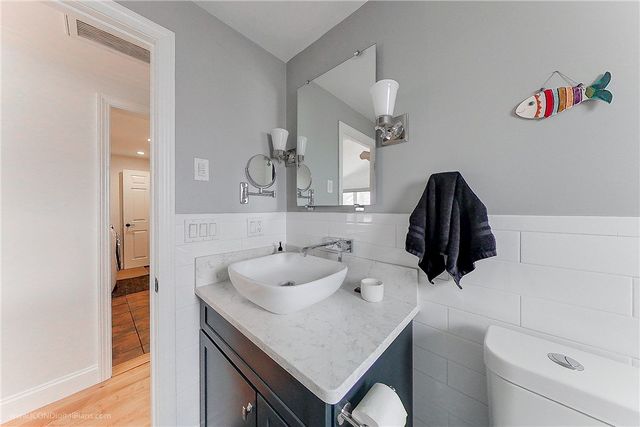4 Evarts Street, Newport, RI 02840