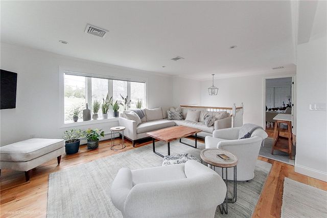 4 Evarts Street, Newport, RI 02840