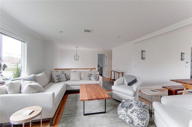 4 Evarts Street, Newport, RI 02840