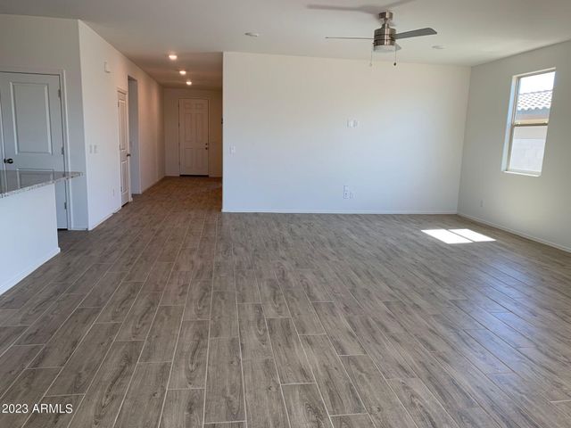2340 W Sunland Avenue, Phoenix, AZ 85041