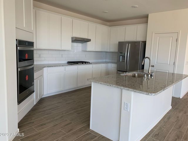 2340 W Sunland Avenue, Phoenix, AZ 85041