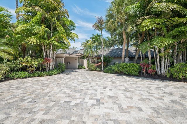 2525 Barcelona Drive, Fort Lauderdale, FL 33301