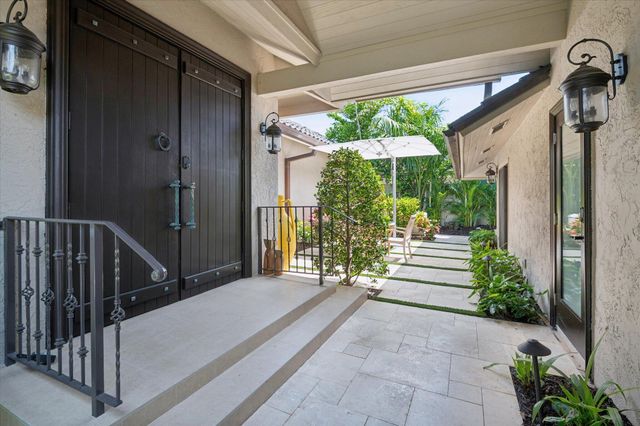 2525 Barcelona Drive, Fort Lauderdale, FL 33301