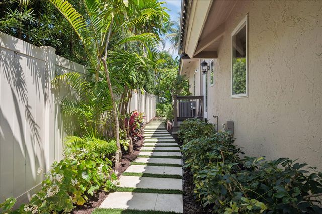 2525 Barcelona Drive, Fort Lauderdale, FL 33301