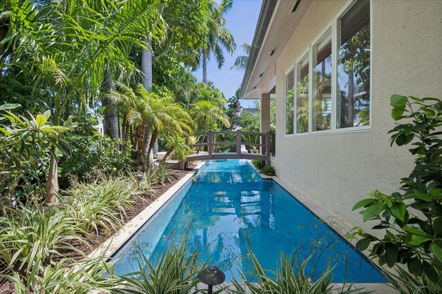 2525 Barcelona Drive, Fort Lauderdale, FL 33301