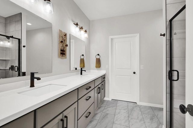 N62W21743 Augusta PARKWAY, Menomonee Falls, WI 53051