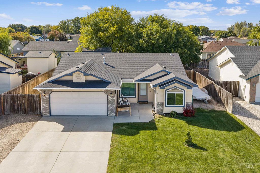 59 S Rolling Green St., Nampa, ID 83687 photo 4