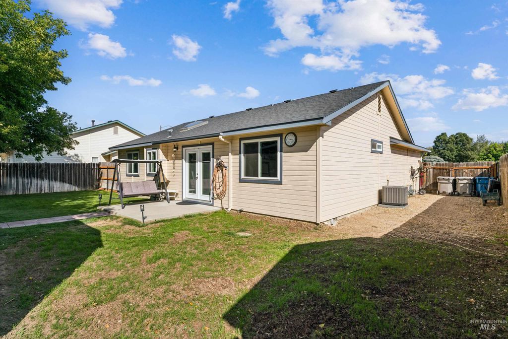 59 S Rolling Green St., Nampa, ID 83687 photo 5