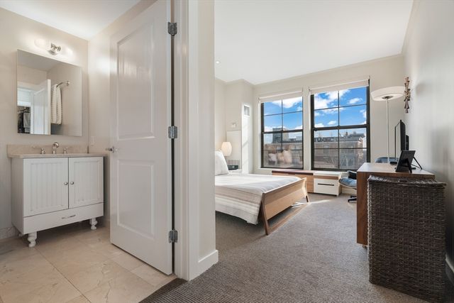 2 Rollins Street D601, Boston, MA 02118