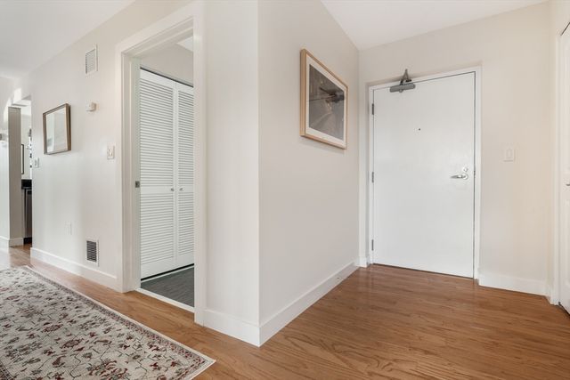 2 Rollins Street D601, Boston, MA 02118
