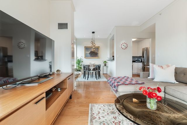 2 Rollins Street D601, Boston, MA 02118