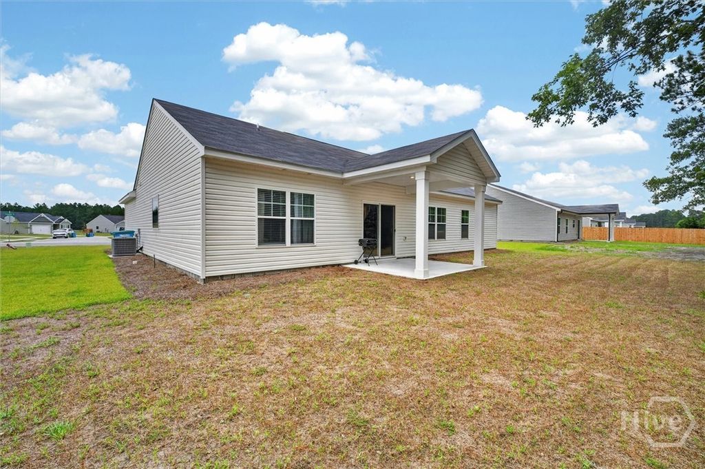 Image 32 of property listing at 329 Crosswinds Drive, Rincon, GA 31326