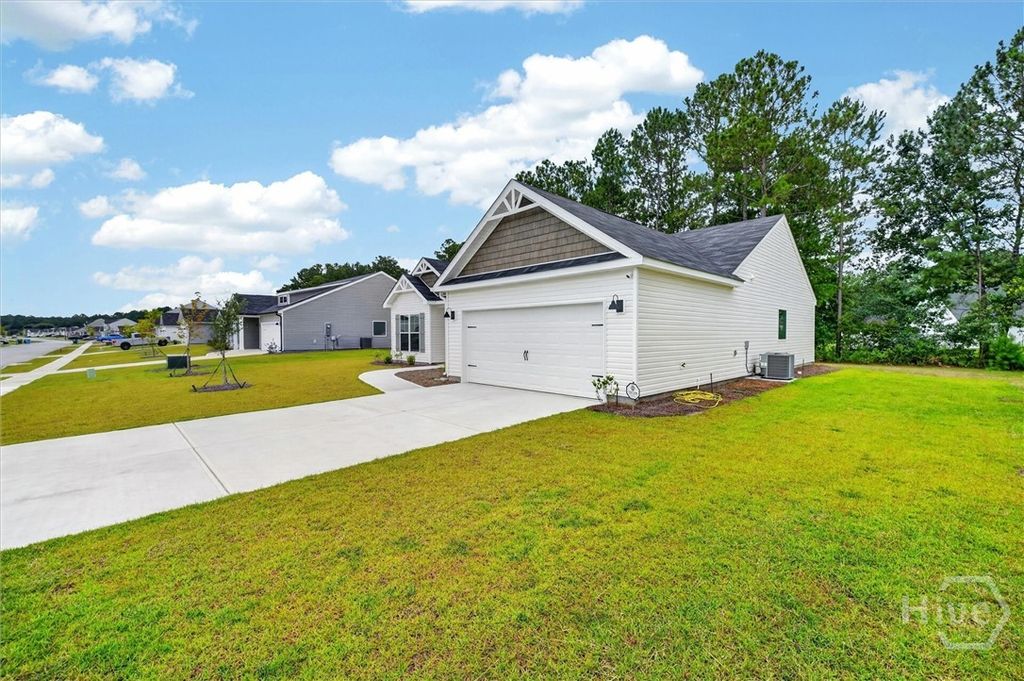 Image 33 of property listing at 329 Crosswinds Drive, Rincon, GA 31326