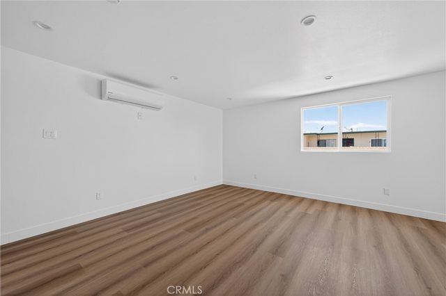 132 W 74th, Los Angeles, CA 90003