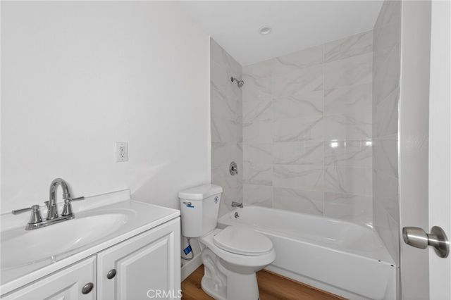 132 W 74th, Los Angeles, CA 90003