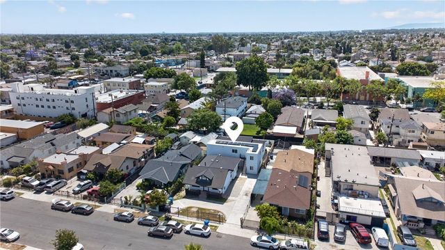 132 W 74th, Los Angeles, CA 90003
