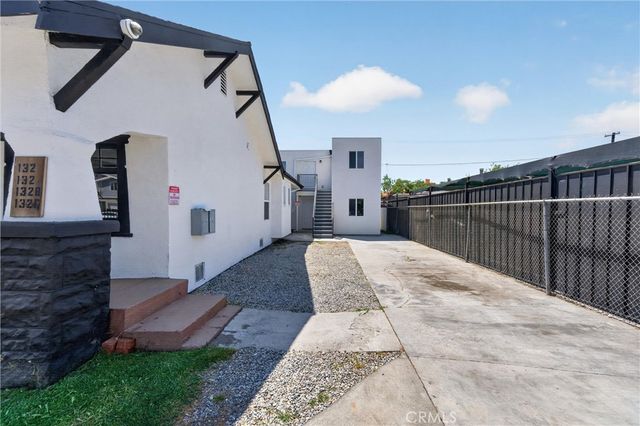 132 W 74th, Los Angeles, CA 90003