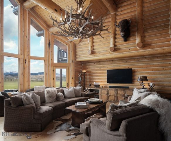 1021 Gateway South Road, Gallatin Gateway, MT 59730