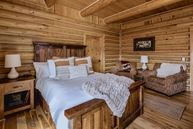 1021 Gateway South Road, Gallatin Gateway, MT 59730