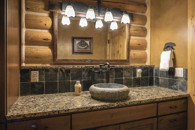 1021 Gateway South Road, Gallatin Gateway, MT 59730