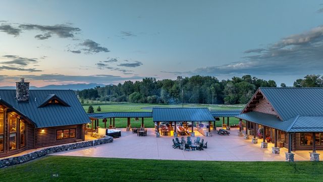 1021 Gateway South Road, Gallatin Gateway, MT 59730