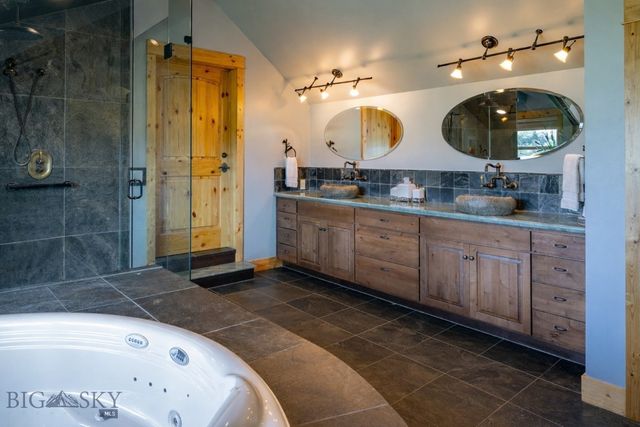 1021 Gateway South Road, Gallatin Gateway, MT 59730