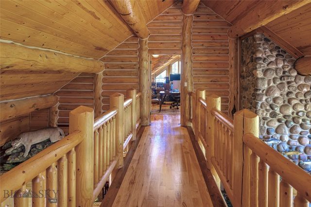 1021 Gateway South Road, Gallatin Gateway, MT 59730