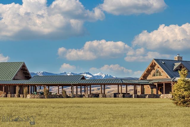 1021 Gateway South Road, Gallatin Gateway, MT 59730