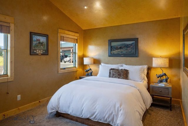 1021 Gateway South Road, Gallatin Gateway, MT 59730