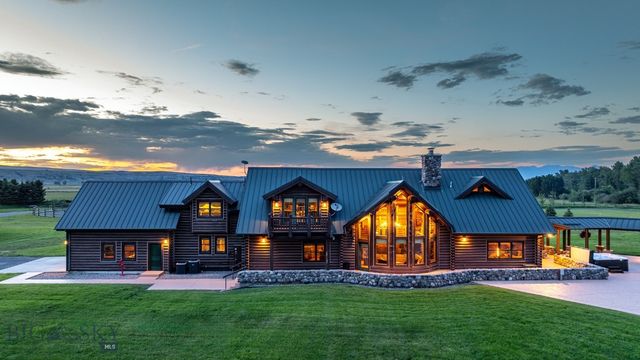 1021 Gateway South Road, Gallatin Gateway, MT 59730