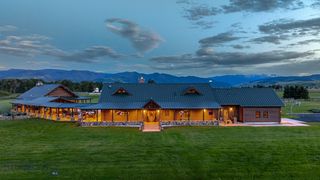 1021 Gateway South Road, Gallatin Gateway, MT 59730