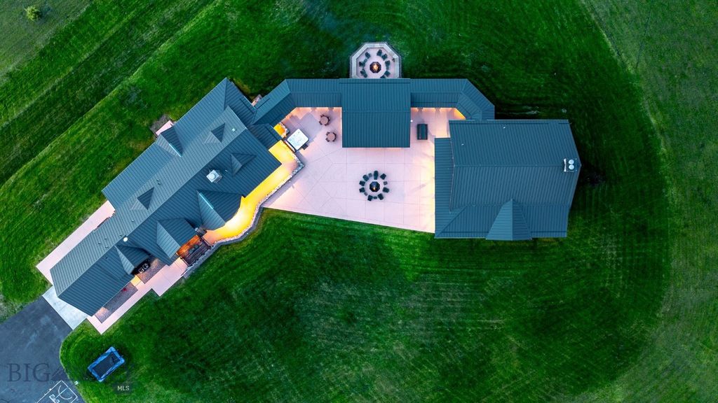 1021 Gateway South Road, Gallatin Gateway, MT 59730 photo 3