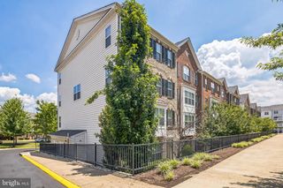 2259 KEW GARDENS DR, Woodbridge, VA 22191