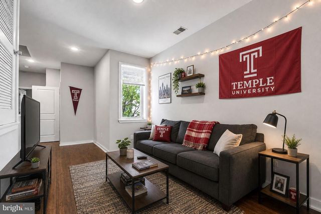 1708 N BOUVIER ST, Philadelphia, PA 19121