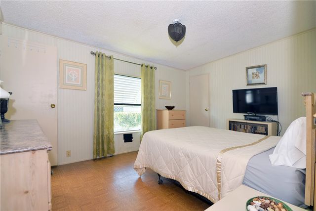 642 Periwinkle Circle, Sebastian, FL 32976