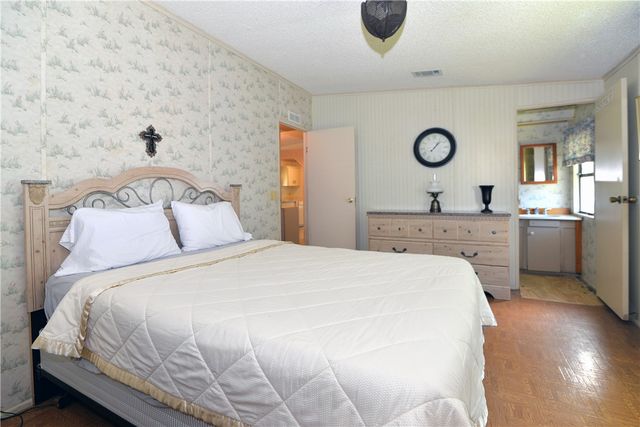 642 Periwinkle Circle, Sebastian, FL 32976