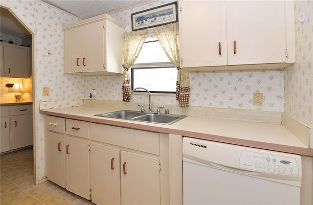 642 Periwinkle Circle, Sebastian, FL 32976