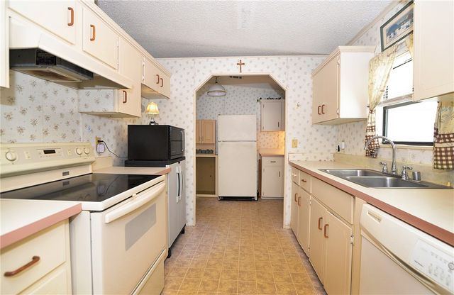 642 Periwinkle Circle, Sebastian, FL 32976