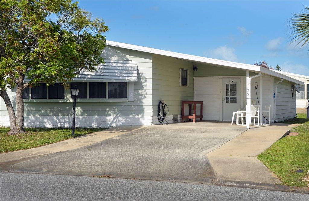 642 Periwinkle Circle, Sebastian, FL 32976