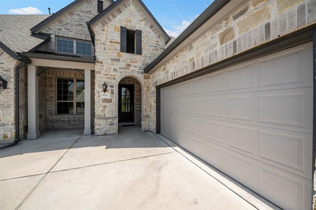 8674 Burdekin Road, Magnolia, TX 77354