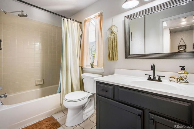 2154 Sunridge Circle, Broomfield, CO 80020
