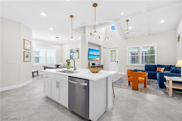 7080 Saona CT, Naples, FL 34113