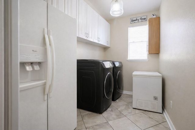 4203 Shadow Haven Drive, Fresno, TX 77545