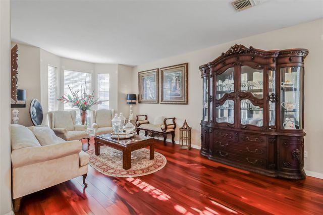 4203 Shadow Haven Drive, Fresno, TX 77545