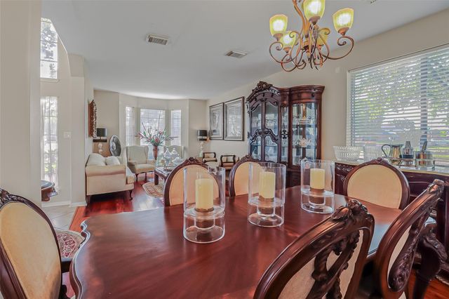 4203 Shadow Haven Drive, Fresno, TX 77545