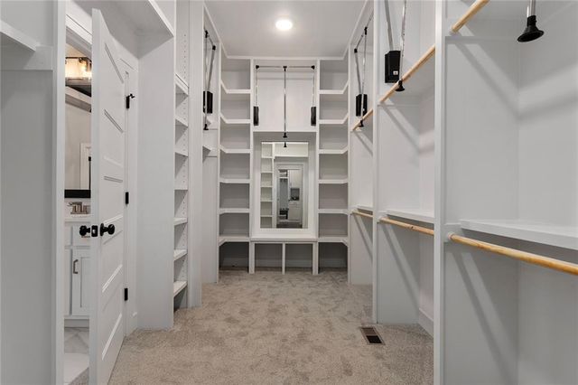 11277 S Sunray Drive, Olathe, KS 66061