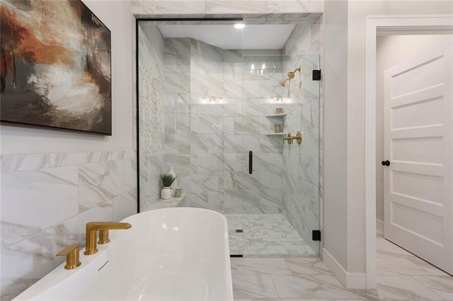 11277 S Sunray Drive, Olathe, KS 66061