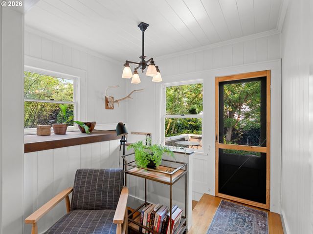 6520 Se 16TH Ave, Portland, OR 97202