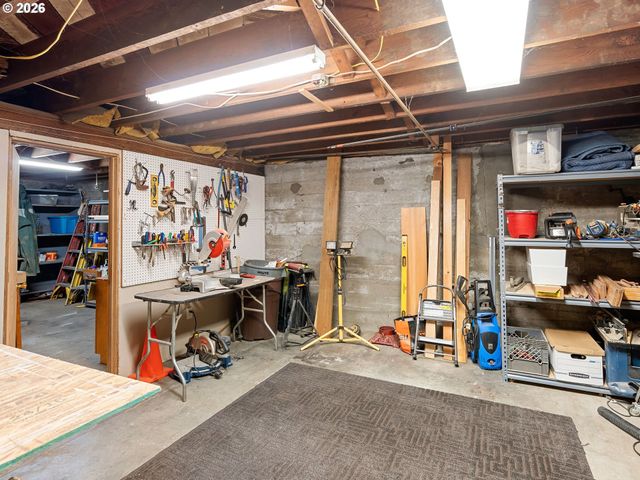 6520 Se 16TH Ave, Portland, OR 97202