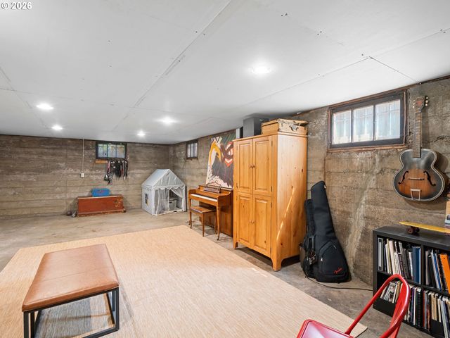 6520 Se 16TH Ave, Portland, OR 97202